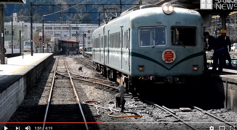 2017y02m27d_213126510