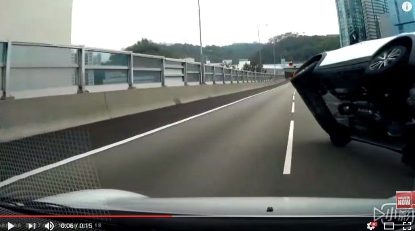 2017y05m26d_212620438