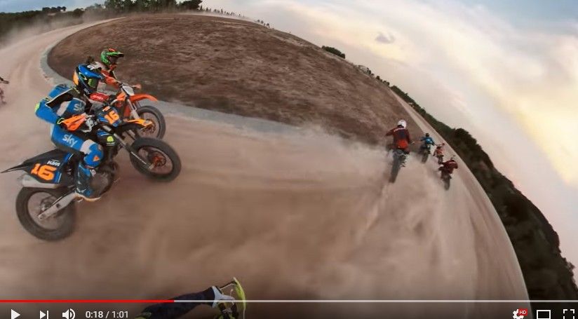 2017y09m29d_230832697