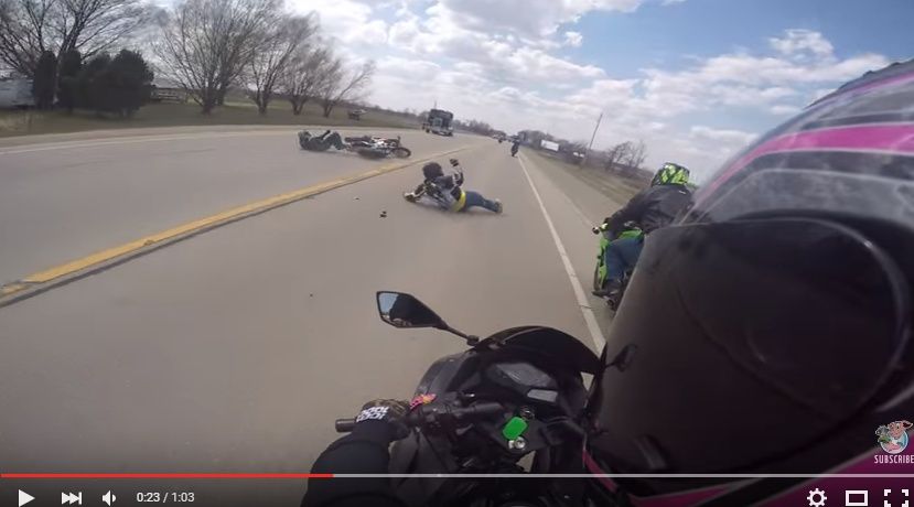 2016y04m22d_010344138