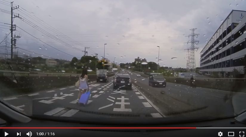 2016y07m19d_211344471