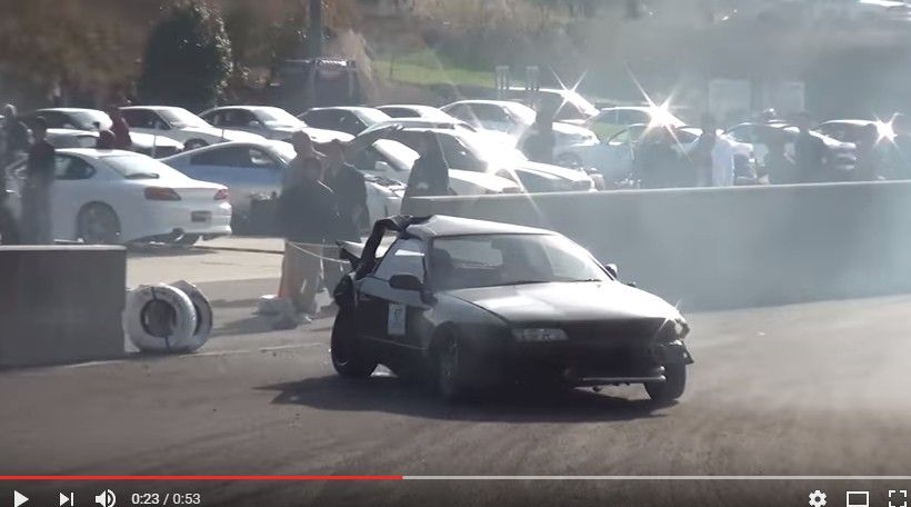 2017y08m19d_135514476