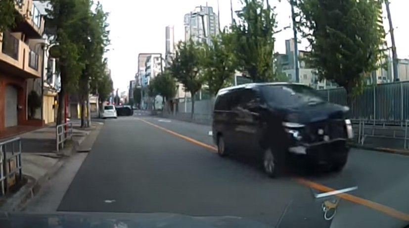 2017y05m22d_221402460