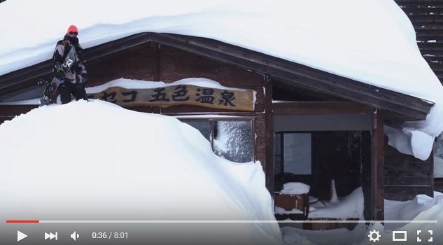 2015y11m25d_132323967