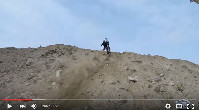 2015y12m05d_122613011