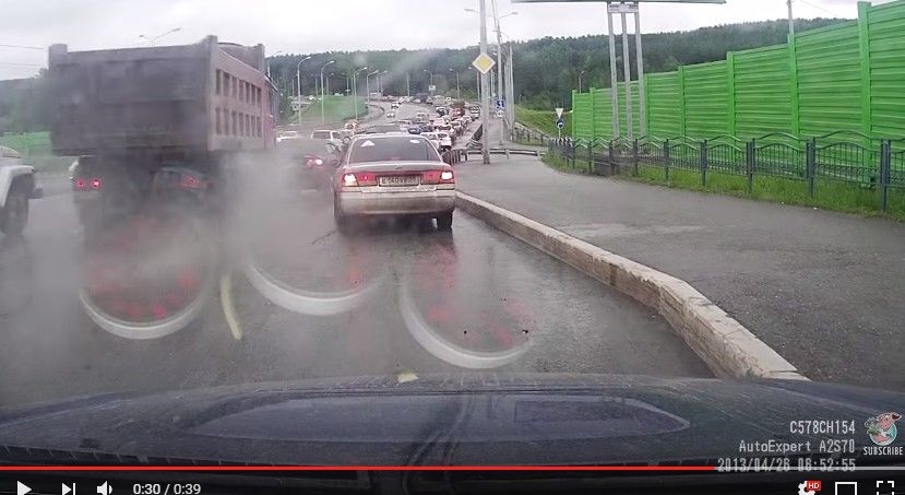 2018y06m20d_220444559