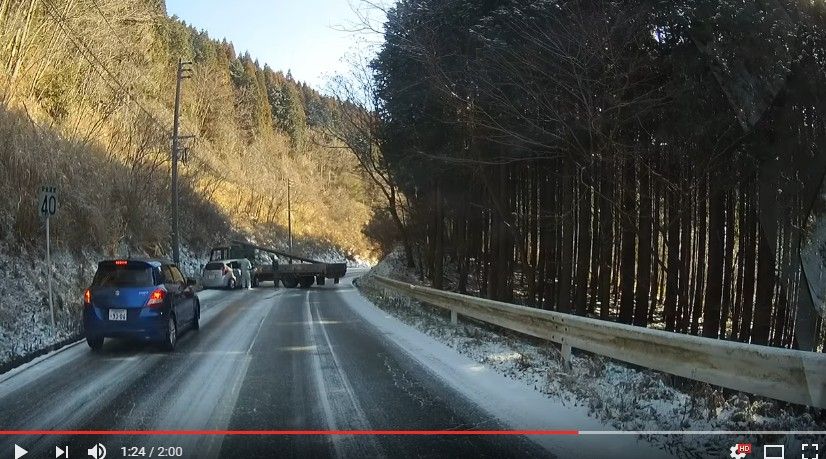 2017y01m21d_002844331