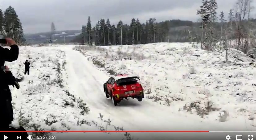 2017y02m07d_142819379