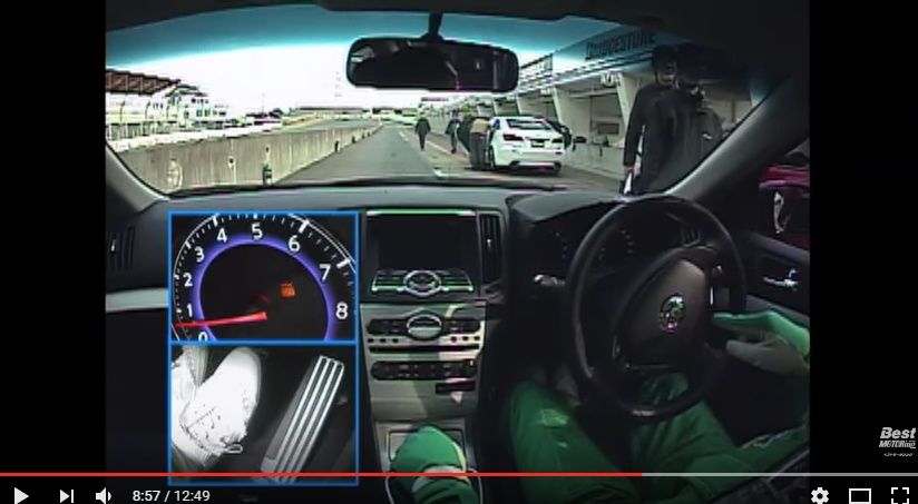 2016y11m06d_145538438