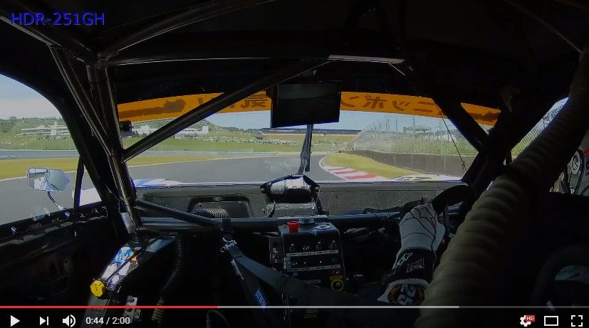 2017y05m21d_194649302