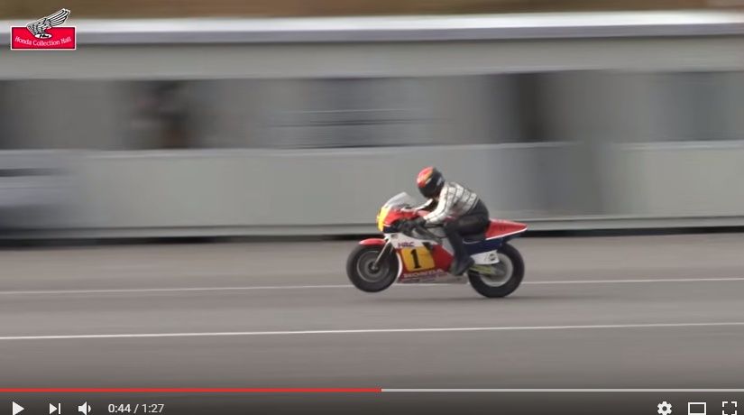 2016y10m02d_124445396