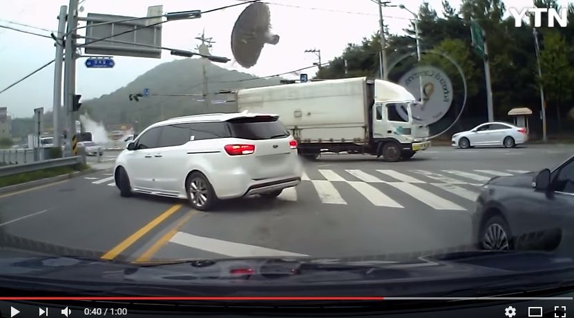 2016y10m23d_144811273