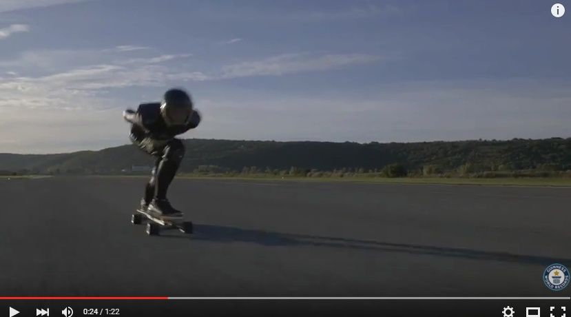 2016y03m01d_151724129