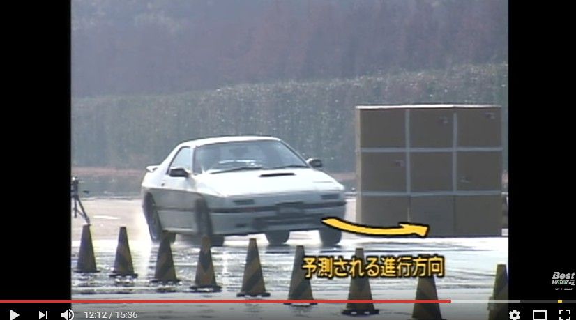 2017y02m18d_135639905