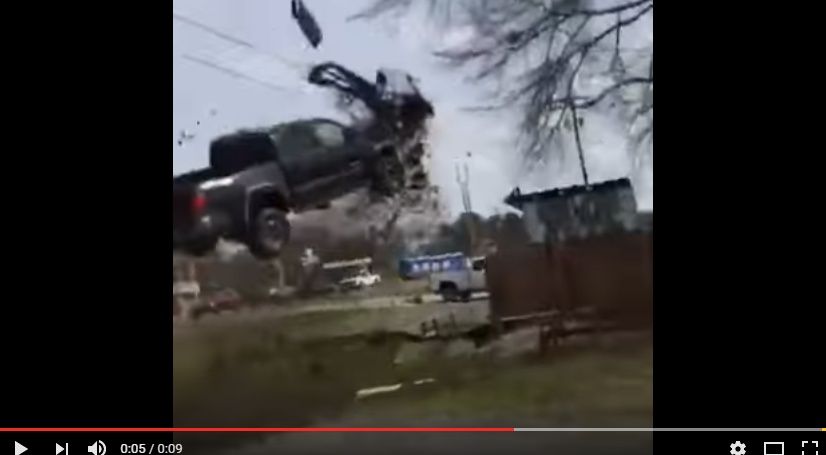 2017y03m02d_114624467