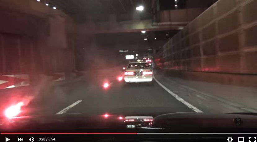 2016y02m23d_014926375