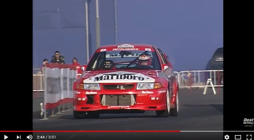 2017y10m24d_010806453