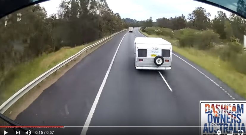 2016y10m27d_121641978