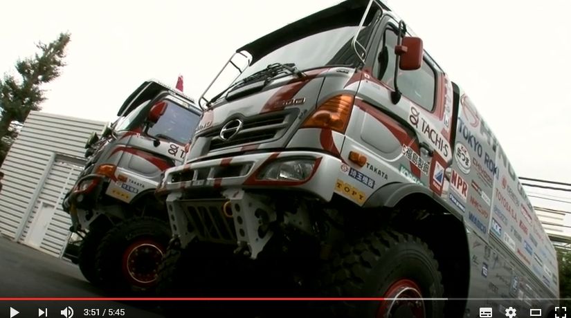 2016y11m25d_232900643