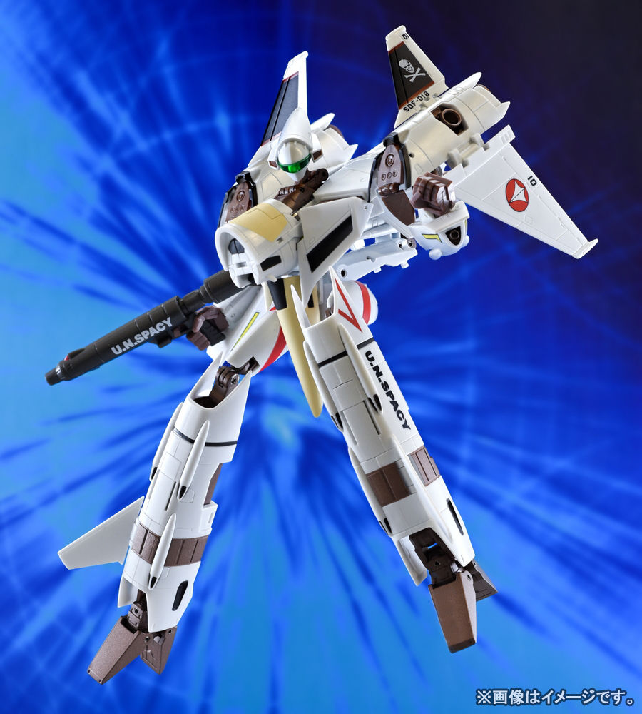 新時代の幕開けを告げるVF― 3/23店頭発売「HI-METAL R VF-4