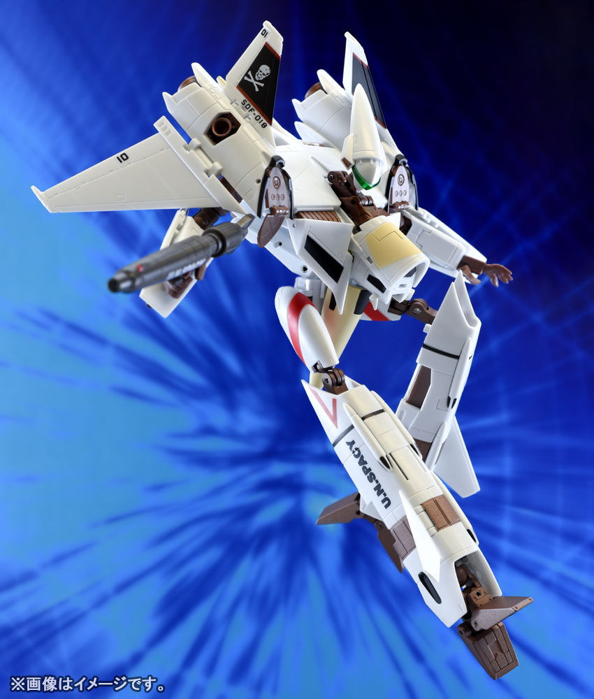 新時代の幕開けを告げるVF― 3/23店頭発売「HI-METAL R VF-4