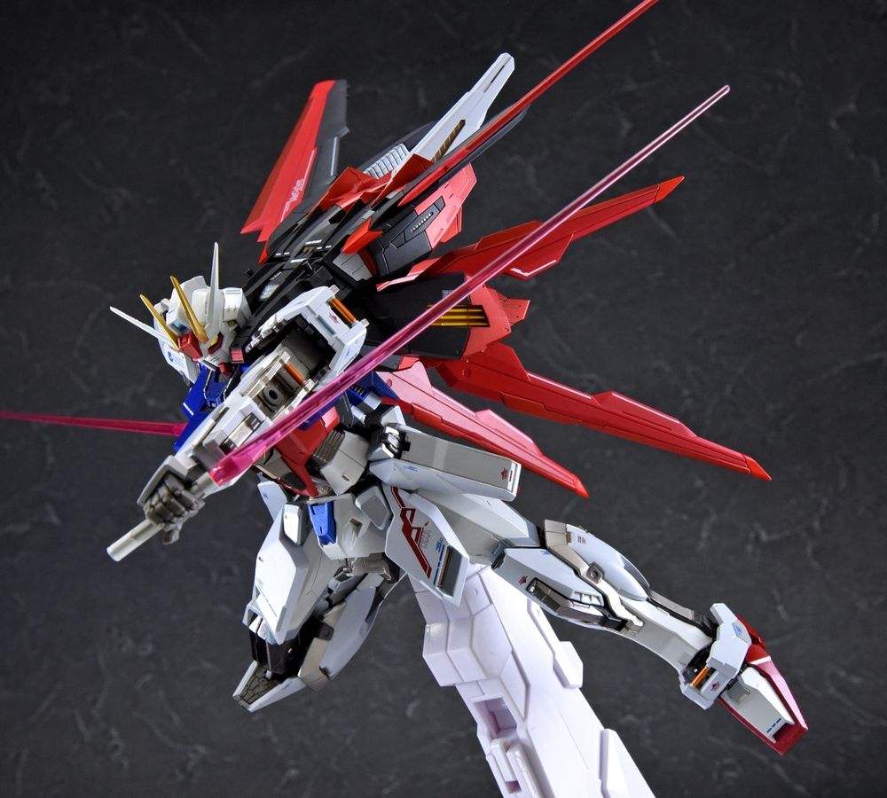 LBUILD エールストライクガンダム開封美品 鋼の一撃＜ストライク＞8/11店頭発売！「METAL BUILD エール