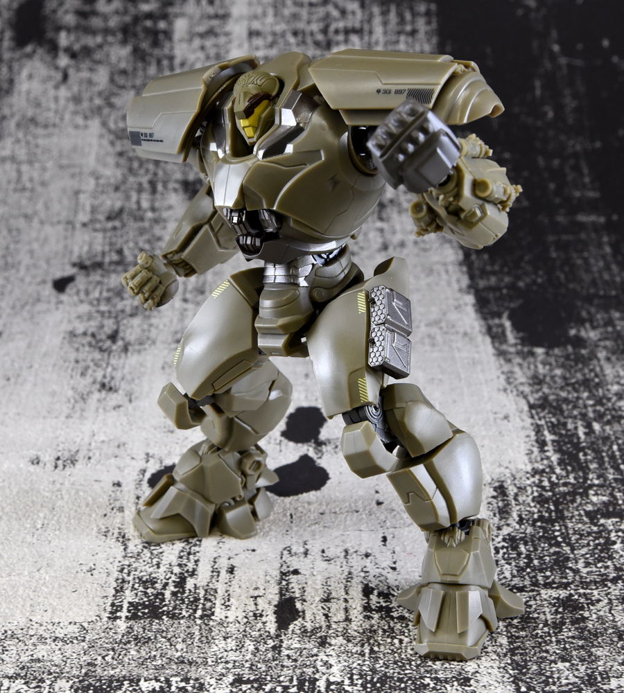 A LEGEND REBORN.2/24発売『パシフィック・リム：アップ