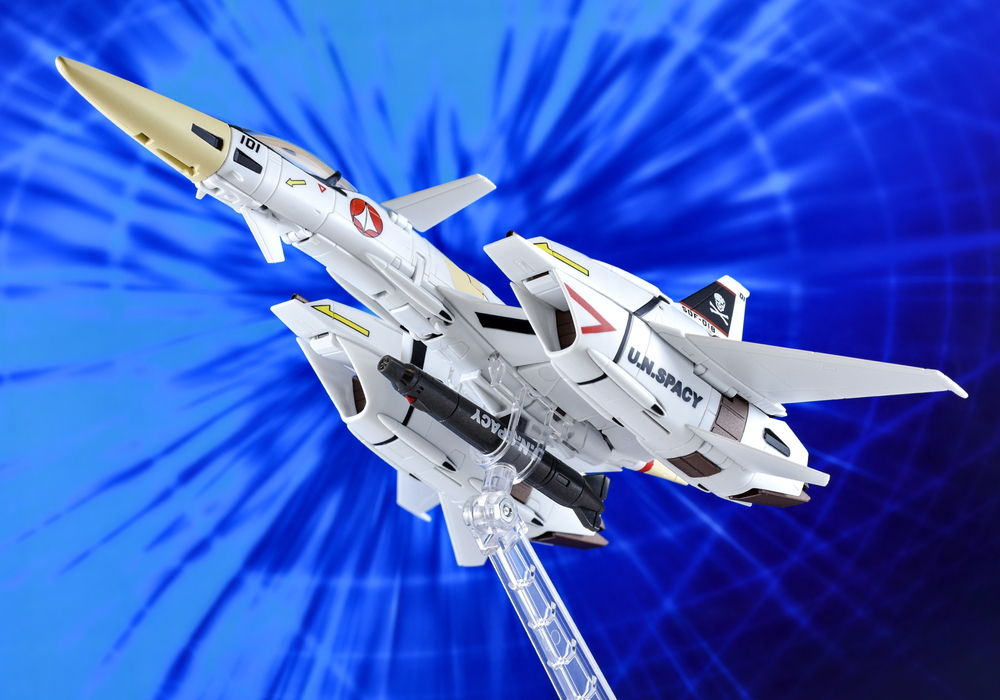HI-L R VF-4 ライトニングIII 超時空要塞マクロス Flash Back2012】BANDAI SPIRITS HI-METAL R