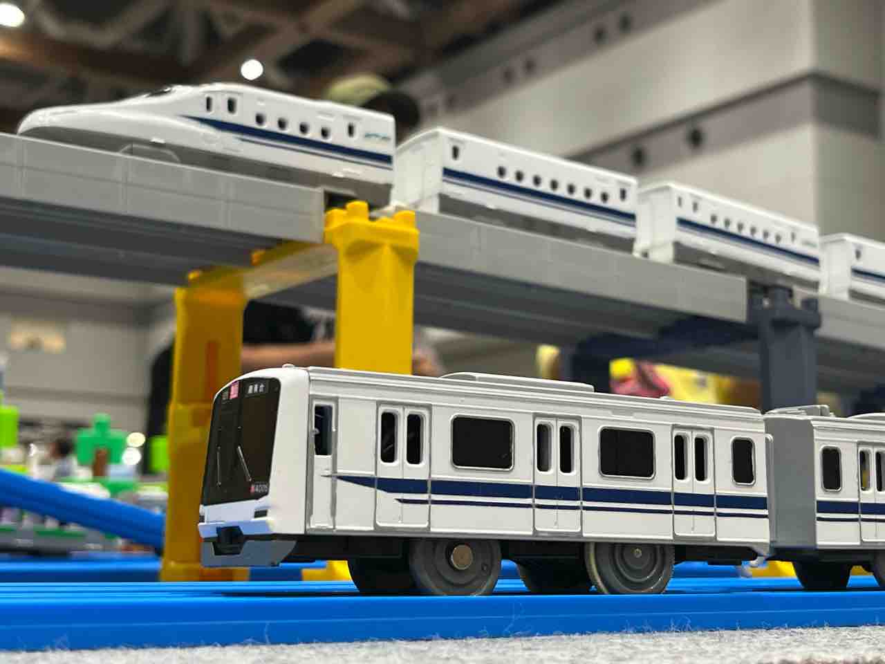 東急5050系4000番台4105F新幹線ラッピング : たまプラ検車区