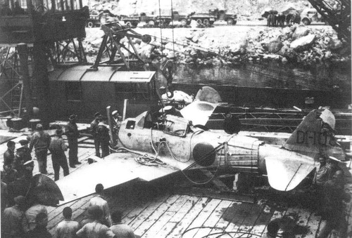 1280px-Akutan_Zero_shipped