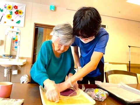 a079fcf7-e5de-4d5a-ae25-2097b80d4511_720