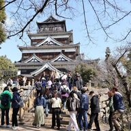 広島城天守の閉城：老朽化の理由と未来の木造復元計画