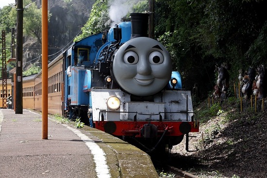 9737