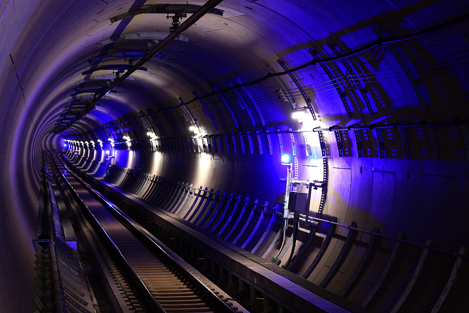 【希少】三セク新線高速化の軌跡 交通新聞社 1998.10.20 Amazon.co.jp: 三セク新線高速化の軌跡 : 日本鉄道建設公団高速