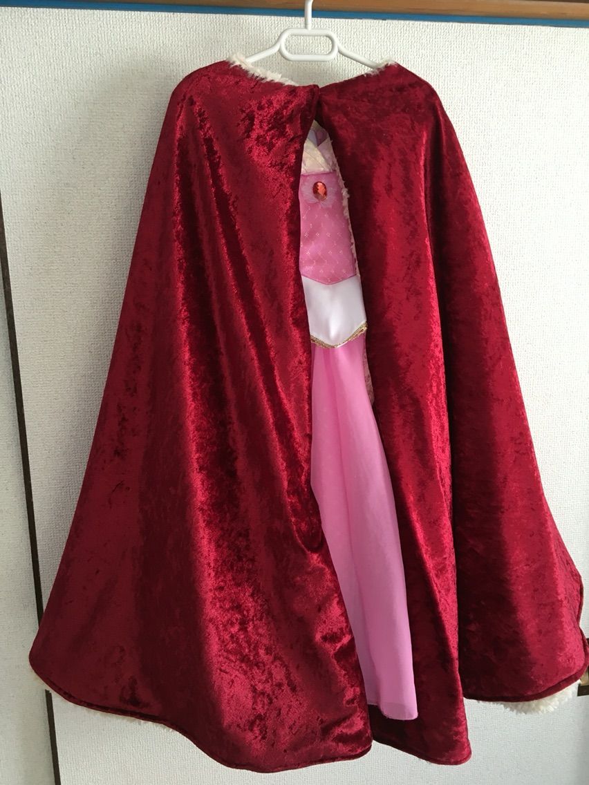 プリンセスマント製作 田村家のまんねんスコールo型雨女妻とその家族