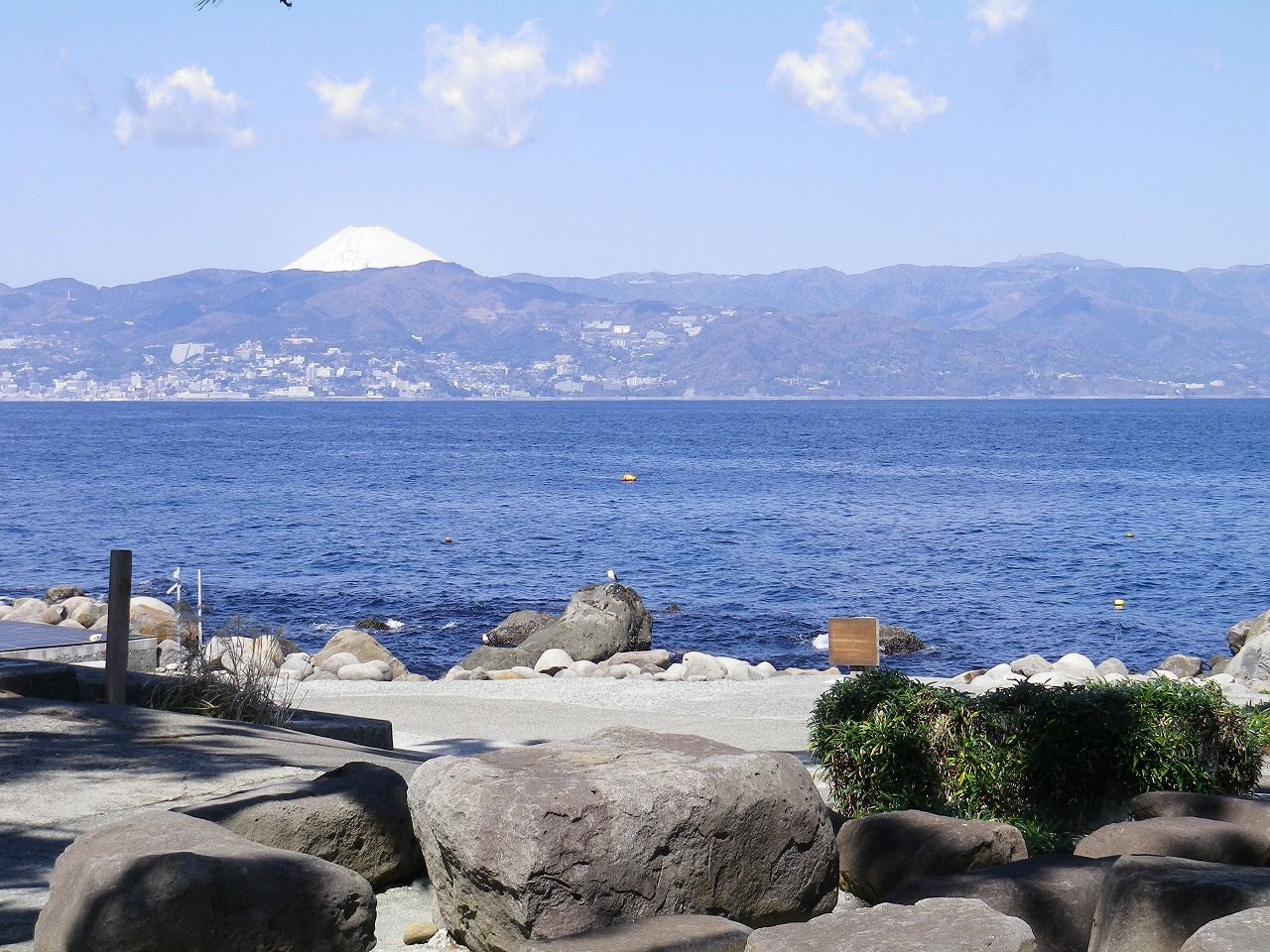 初島の視察 熱海の新たな成長へ向けて 元 副市長 田邉のブログ