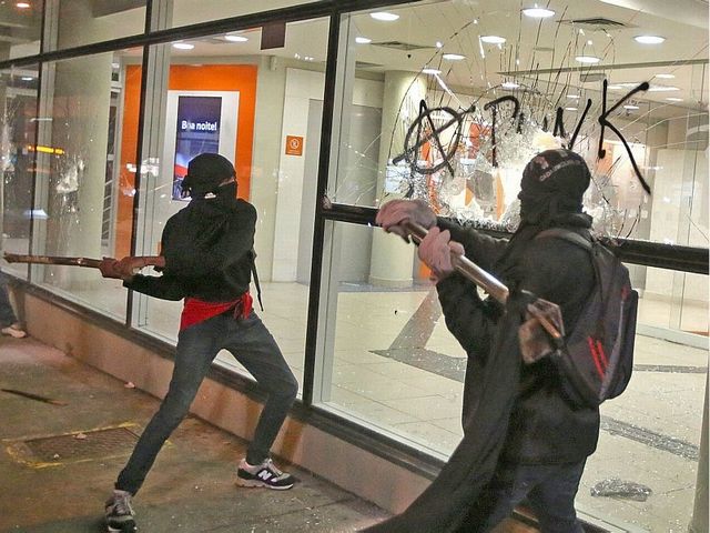 black-bloc