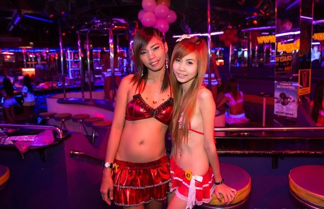 Dollhouse-Soi-Cowboy-Bangkok7