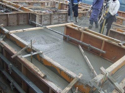 基礎打設 雨の慕情編 タナオのほぼ新築日記 基礎打設 雨の慕情編 タナオのほぼ新築日記