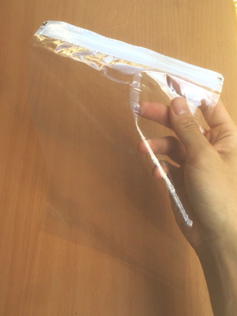 100均のipad Mini用防水ケースを買ってきた おっさん大学生のすすめ 100均のipad Mini用防水ケースを買ってきた おっさん大学生のすすめ