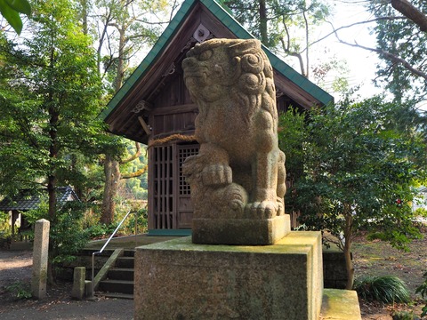火事を防いだという狛犬
