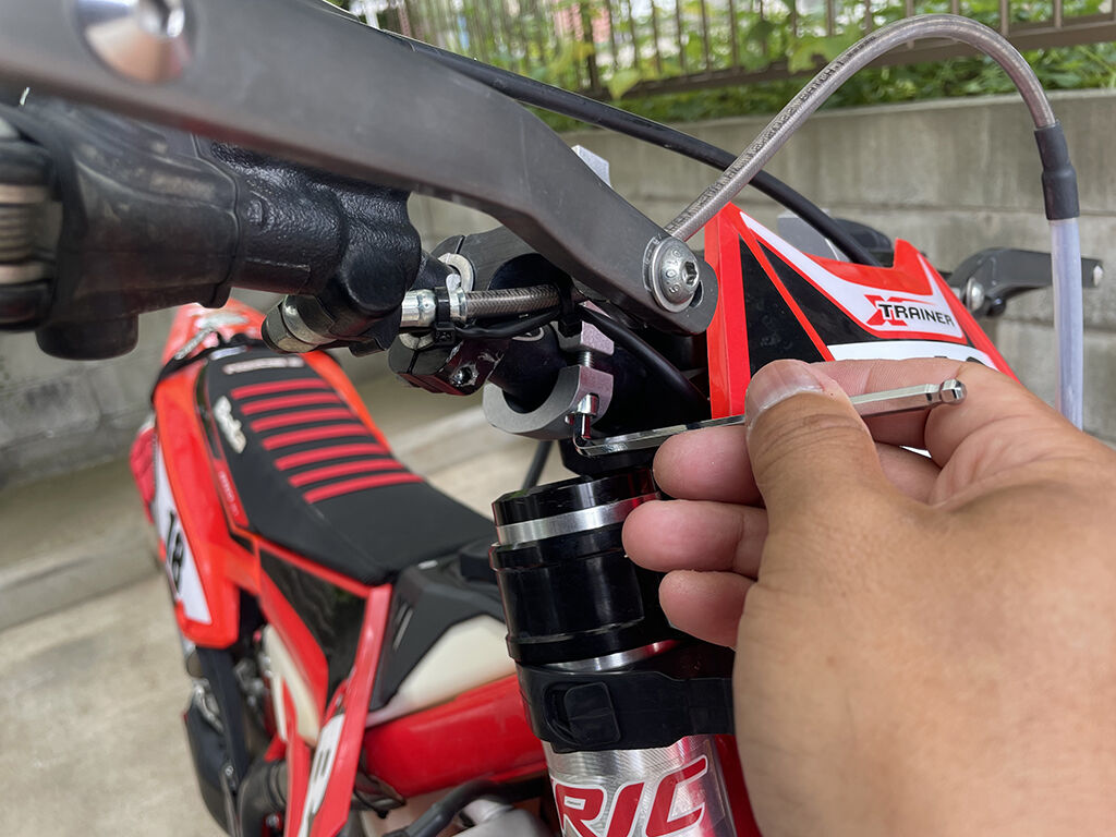 ACERBIS ハンドルバー　タンク acelbis ハンドルバータンク ビッグフューエルタンク のパーツ