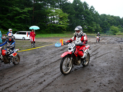 13hre04_0927450078