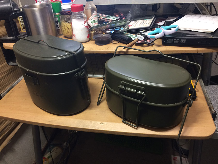 自衛隊　飯盒　水筒 517cwMu-0QL._AC_SY200_QL15_.jpg