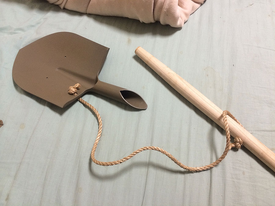 日本陸軍：九八式小円匙（レプリカ） : たにし大記録