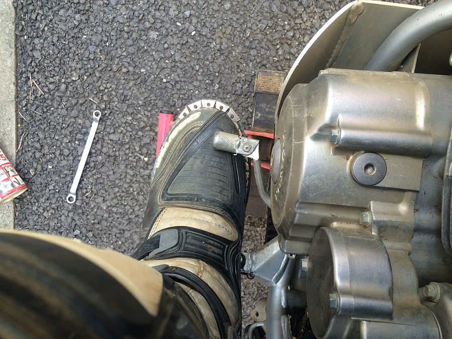 Xr230シフトペダルの話 たにし大記録