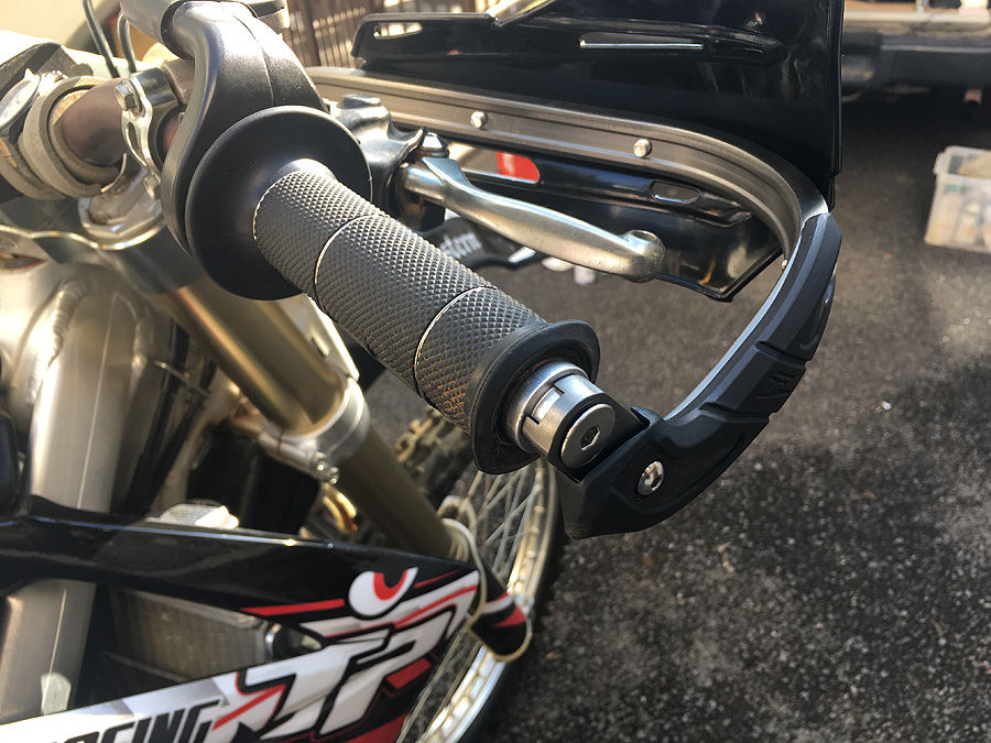 ZETA プロアーマーハンドガード・ベント : たにし大記録