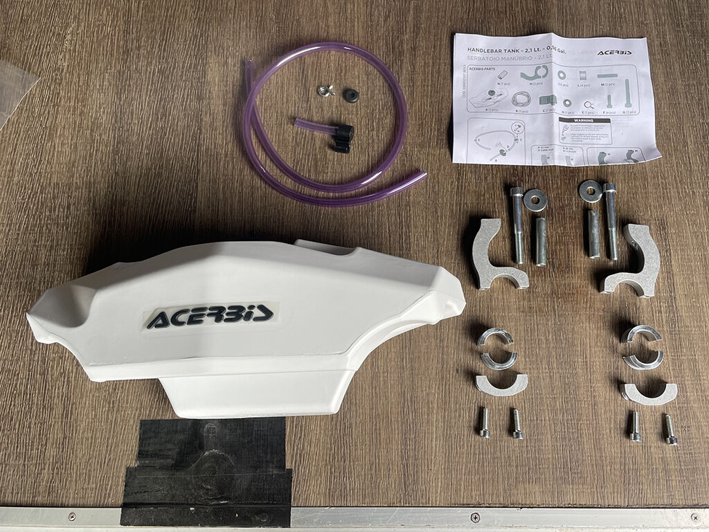 ACERBIS ハンドルバー　タンク acelbis ハンドルバータンク ビッグフューエルタンク のパーツ