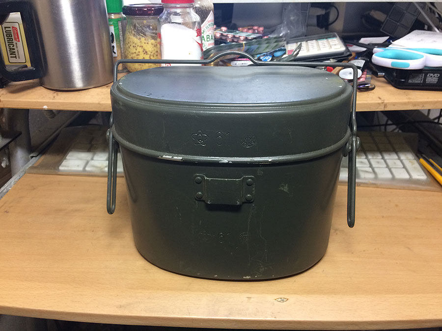 自衛隊・戦闘飯盒1型