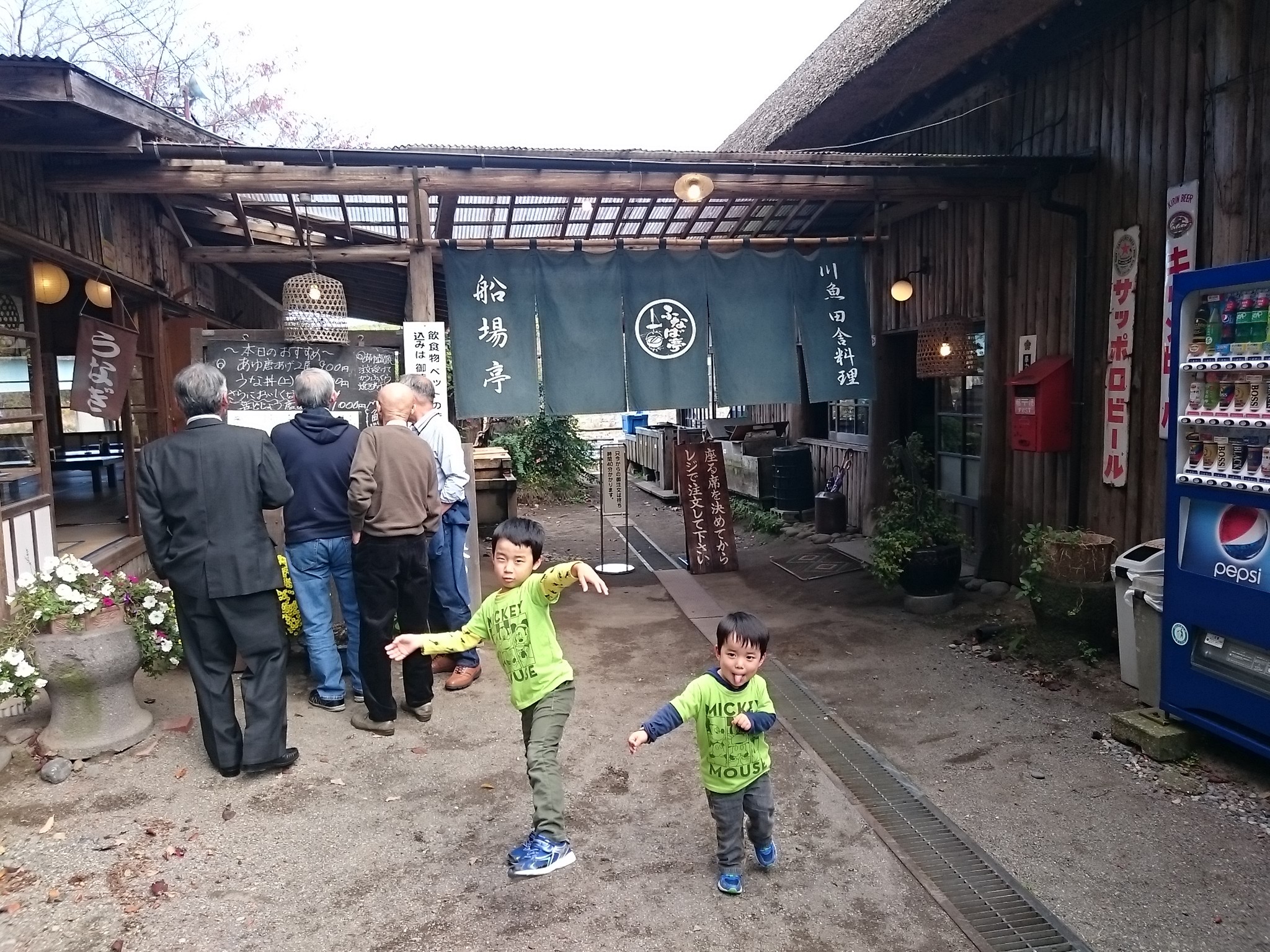日光市の船場亭に鮎料理を食べに行く 丹醸 スペペ 飲料マニアと雑学帝王 日光市の船場亭に鮎料理を食べに行く 丹醸 スペペ 飲料マニアと雑学帝王